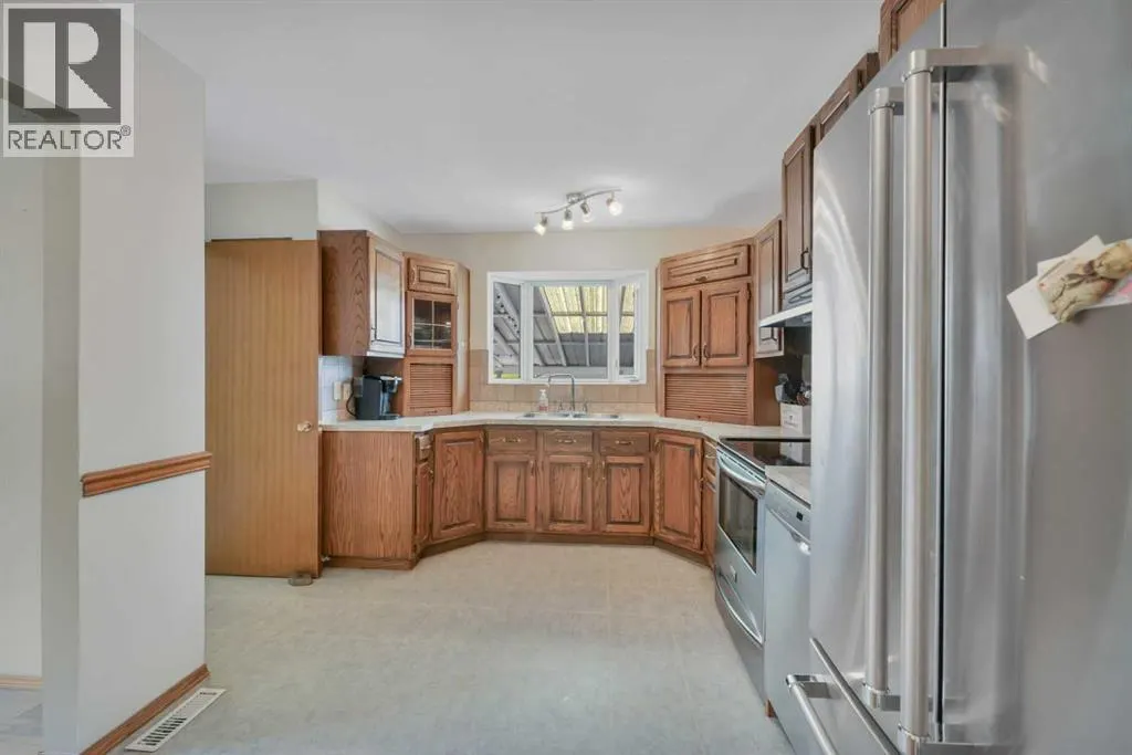 25 Odstone Green