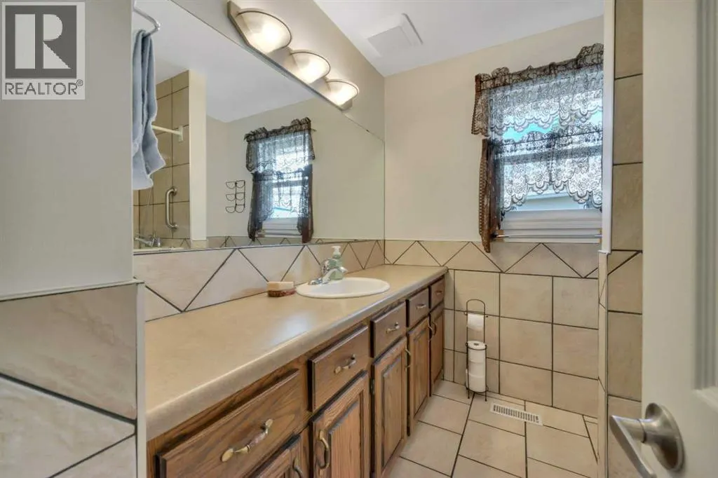 25 Odstone Green