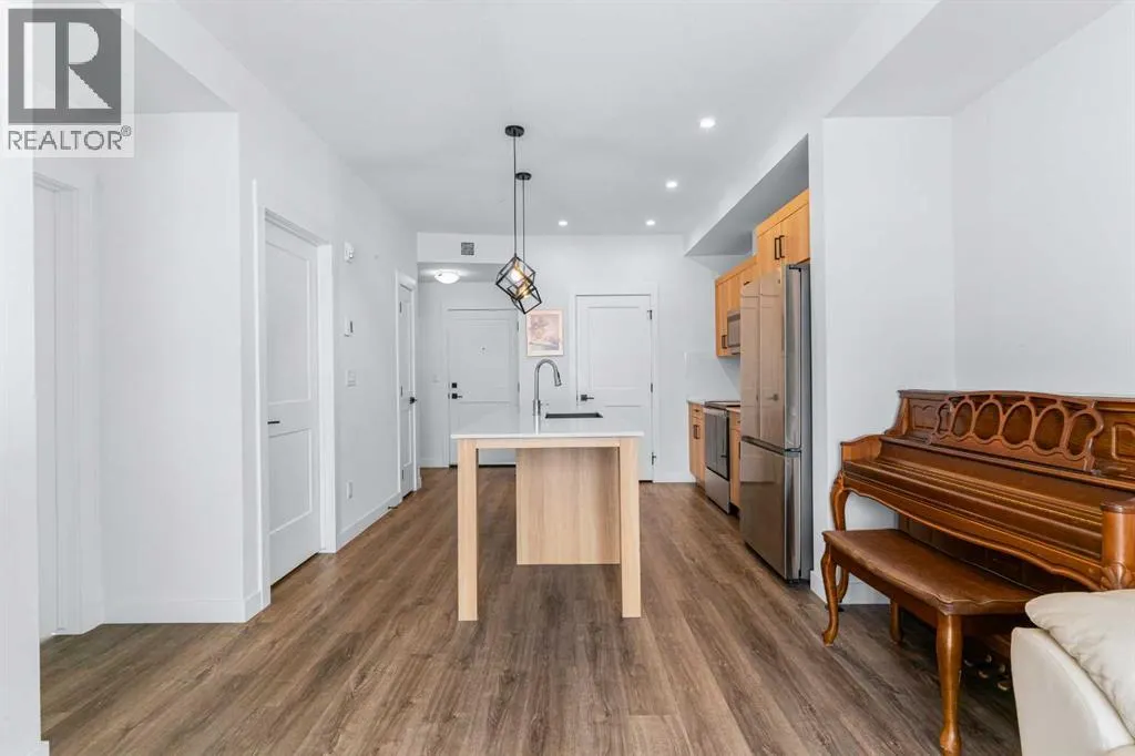 208, 20 Sage Hill Walk NW