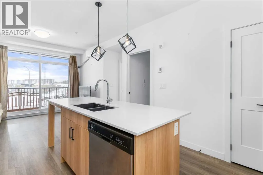 208, 20 Sage Hill Walk NW
