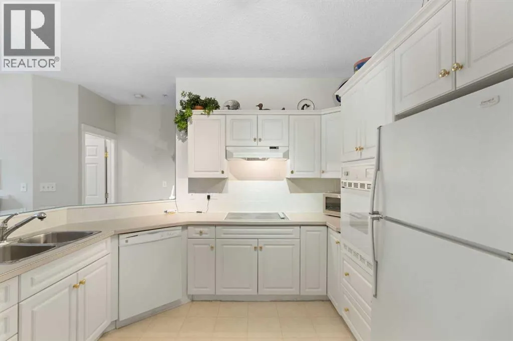 404, 2422 Erlton Street SW