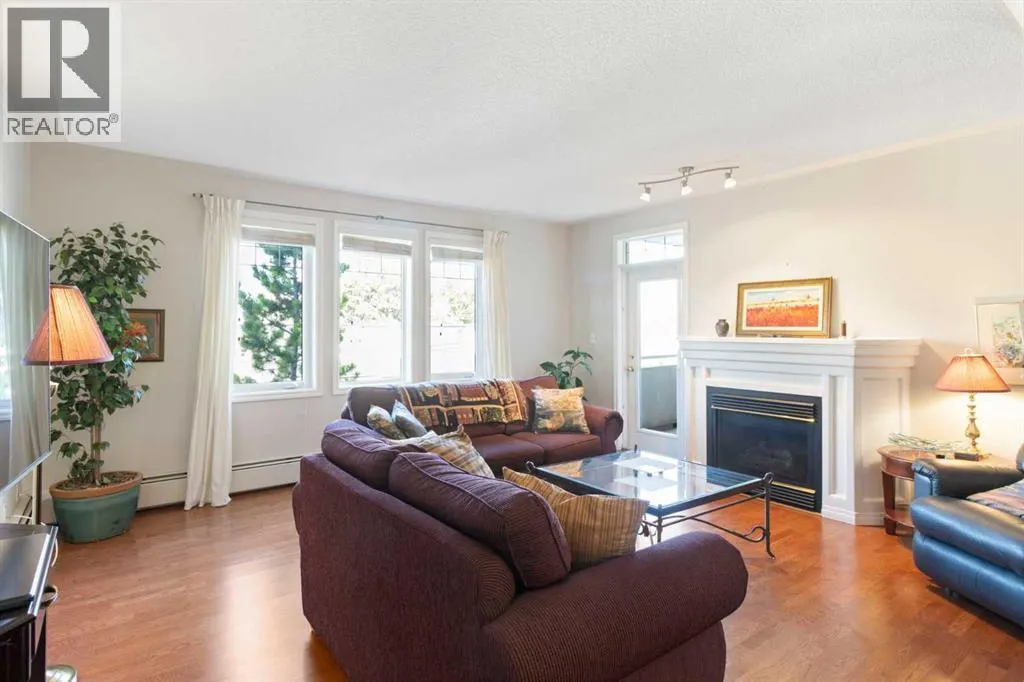 404, 2422 Erlton Street SW