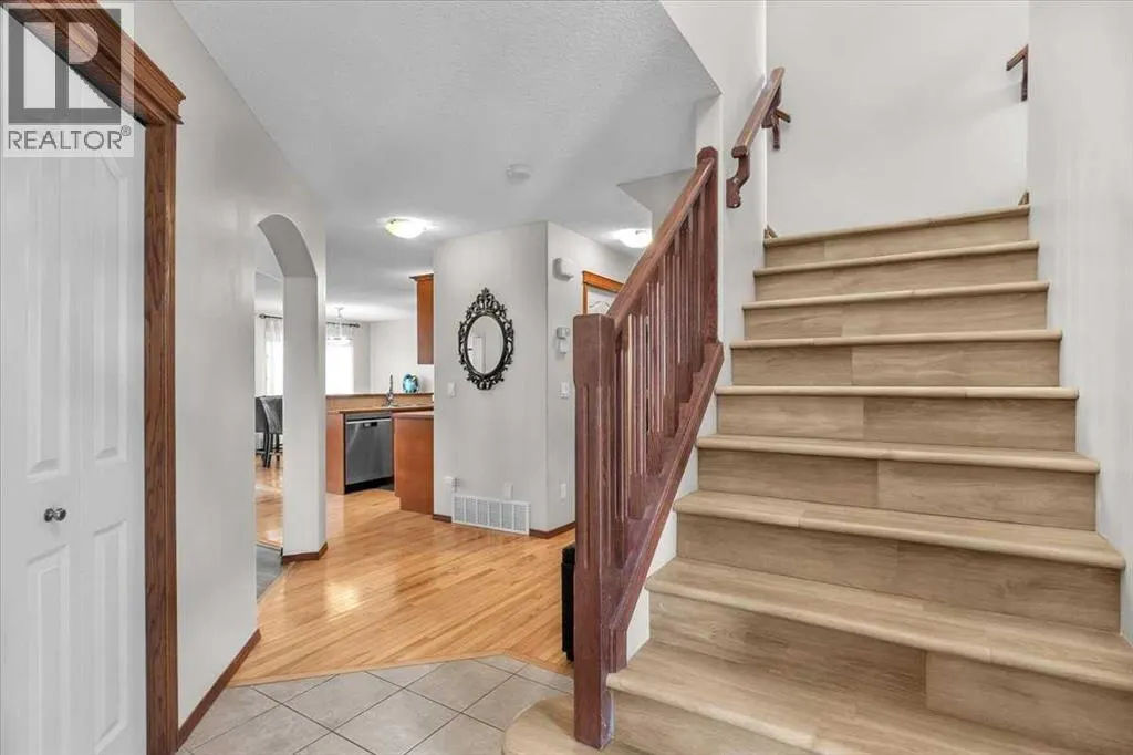 86 Silverado Range Heights SW