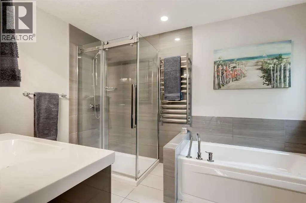 24 Coachway Green SW