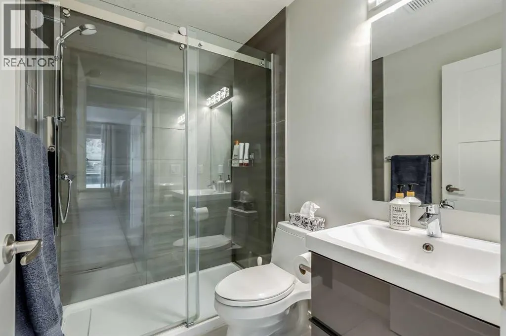 24 Coachway Green SW