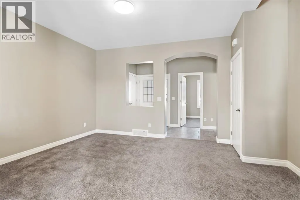 7 Crestview Boulevard