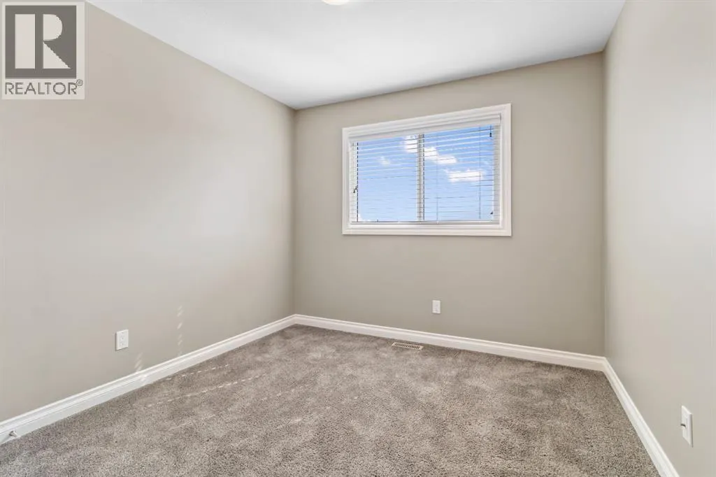 7 Crestview Boulevard