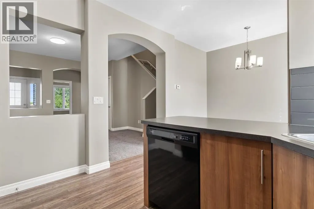 7 Crestview Boulevard