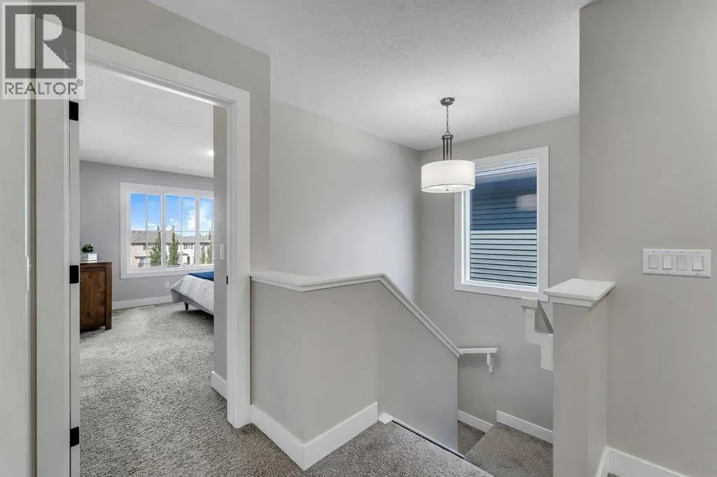 1209 Chinook Gate Bay SW