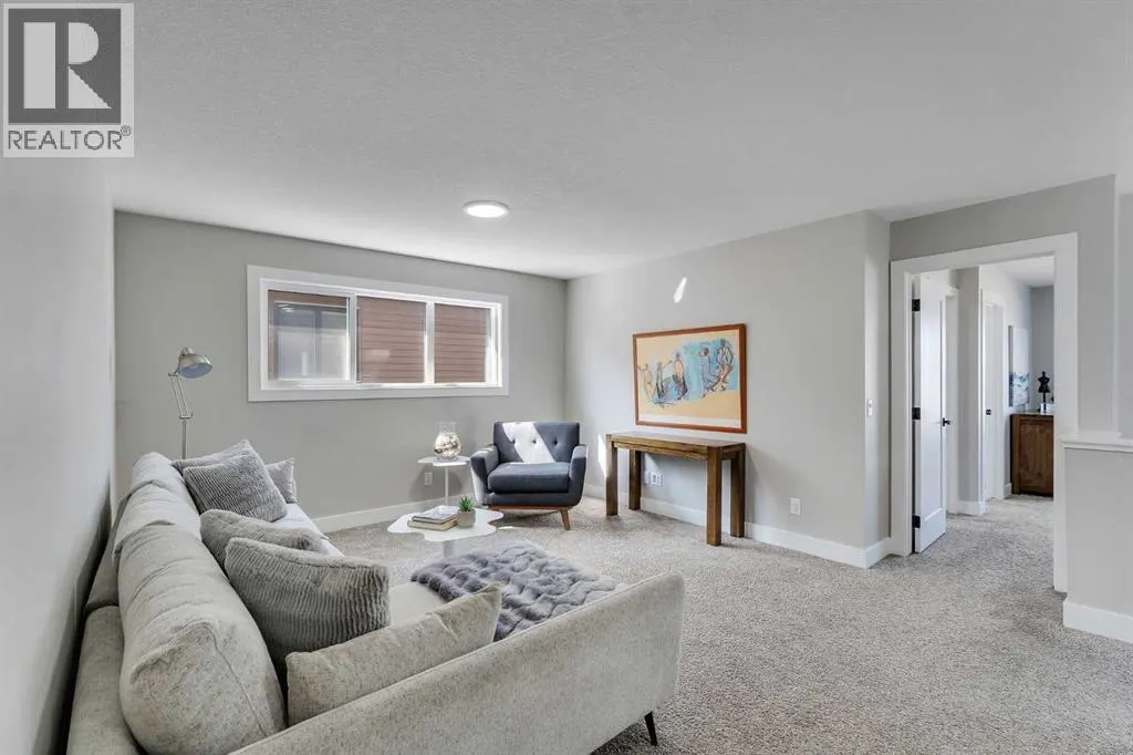 1209 Chinook Gate Bay SW