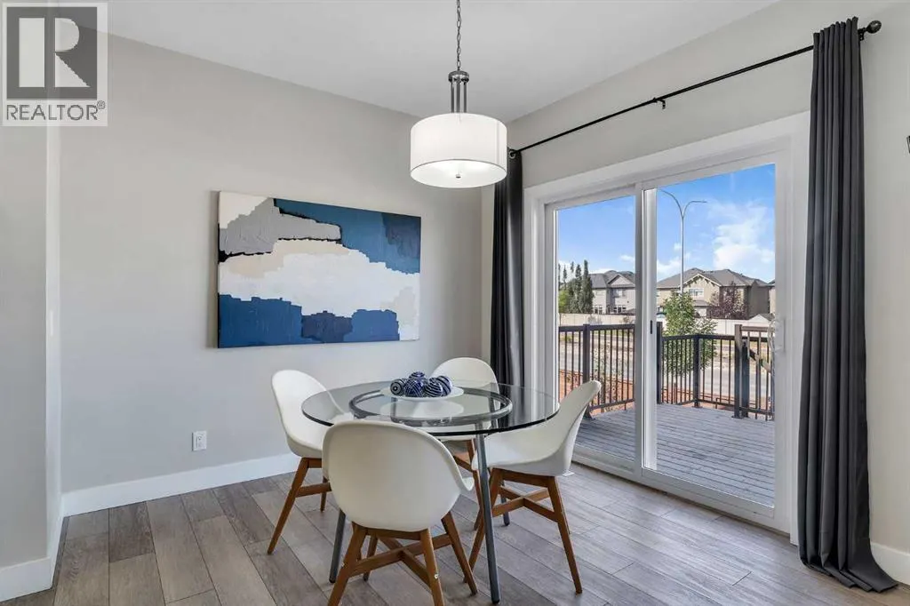 1209 Chinook Gate Bay SW