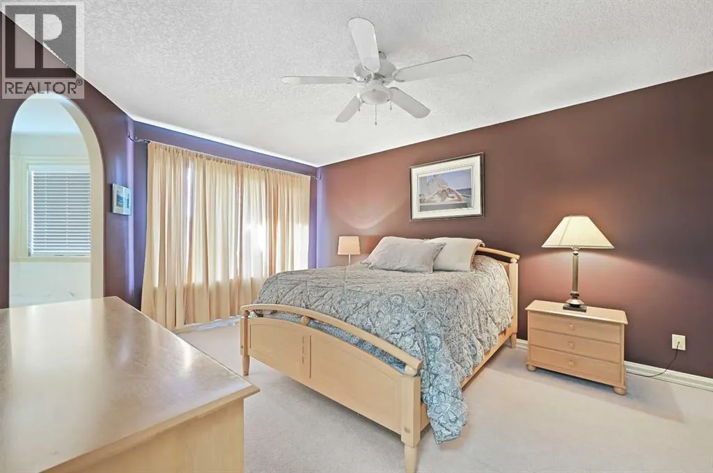 41 Strathridge Crescent SW