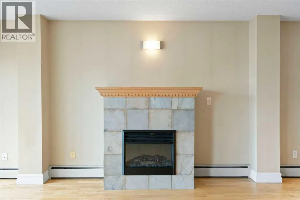 204, 920 Royal Avenue SW