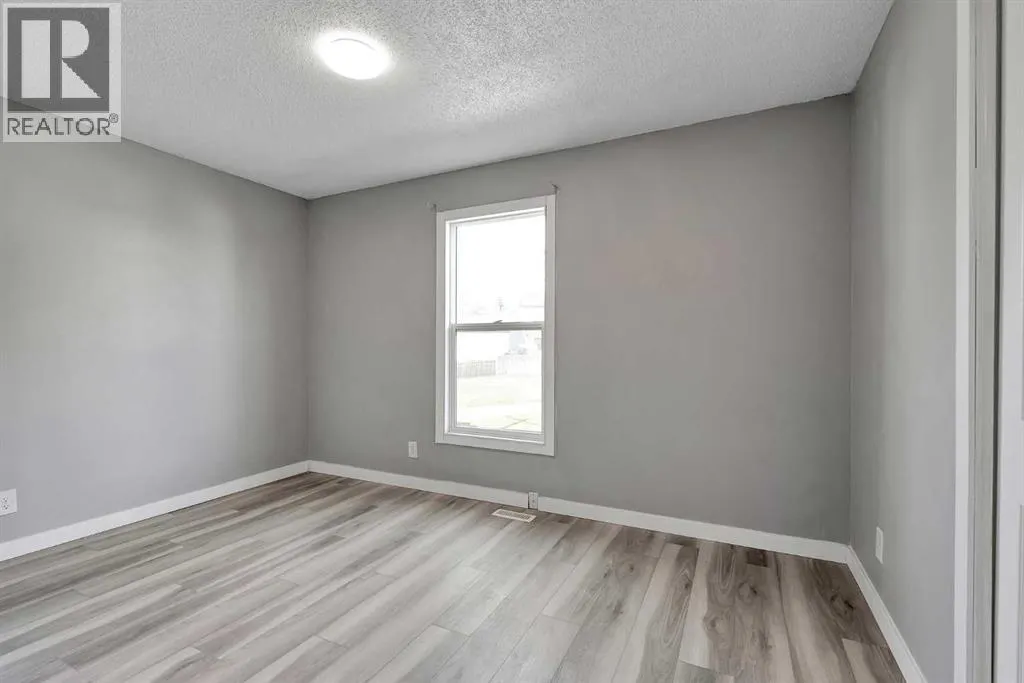 224 Pensville Close SE