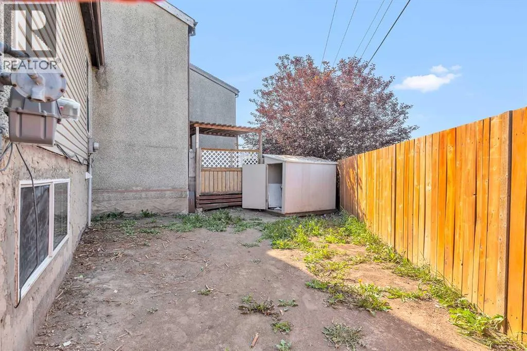 224 Pensville Close SE