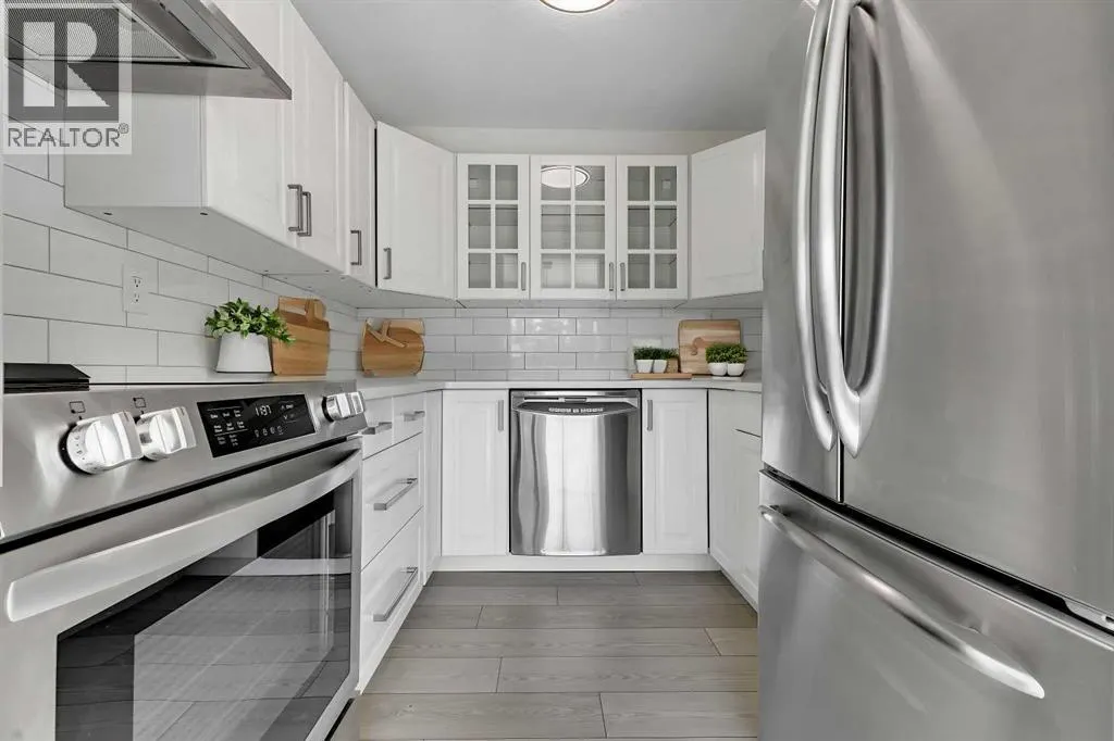 14, 200 Shawnessy Drive SW