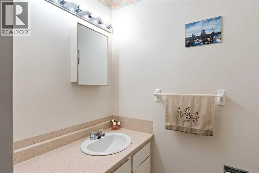 61, 630 Sabrina Road SW