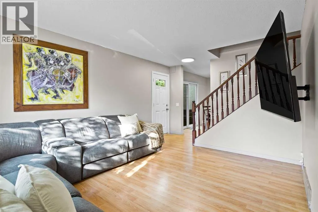 61, 630 Sabrina Road SW