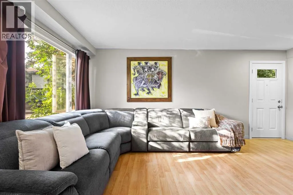 61, 630 Sabrina Road SW