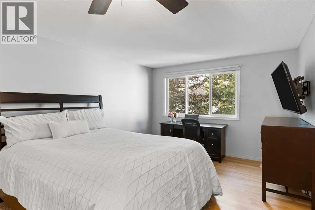 61, 630 Sabrina Road SW
