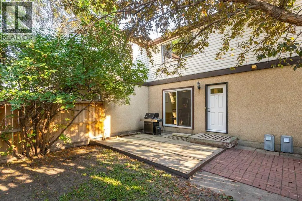 61, 630 Sabrina Road SW