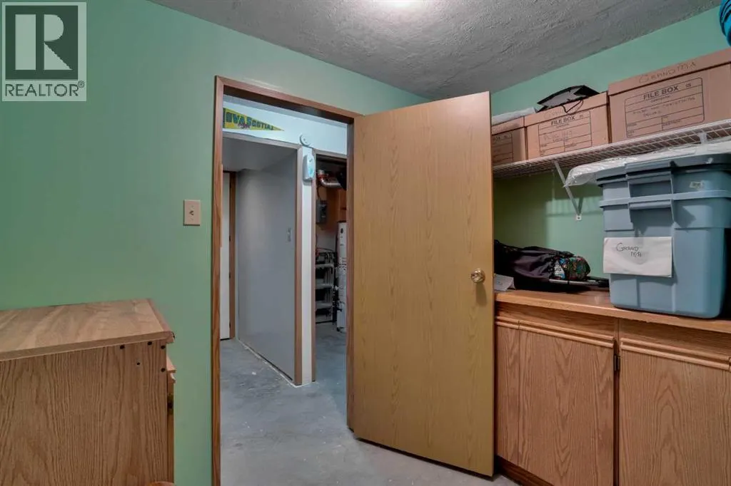 13 Falworth Way NE
