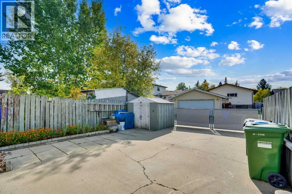 13 Falworth Way NE