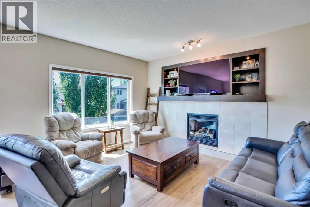 19 Hillcrest Link SW