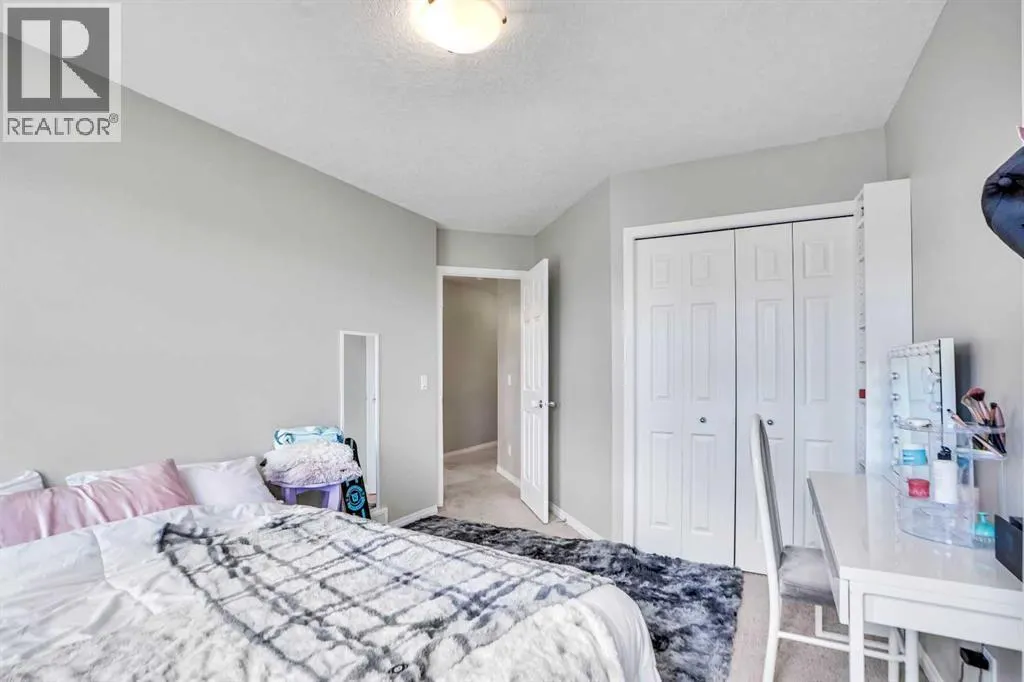 19 Hillcrest Link SW