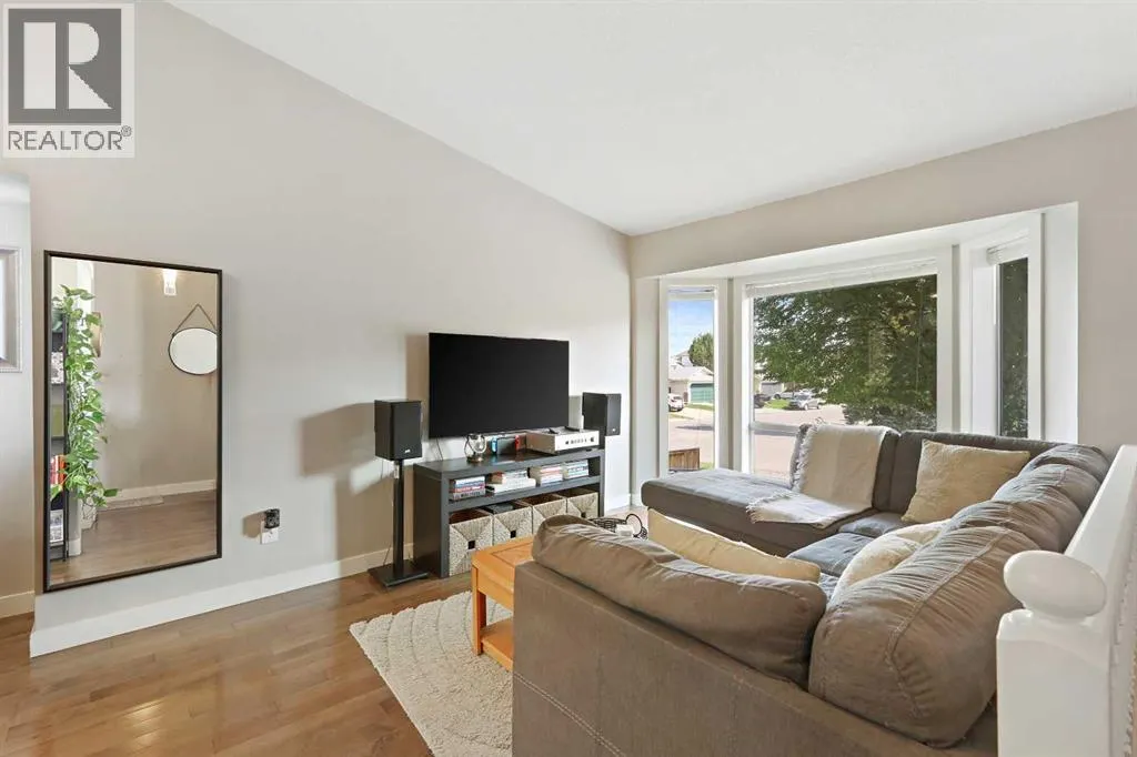 32 Rivercroft Close SE