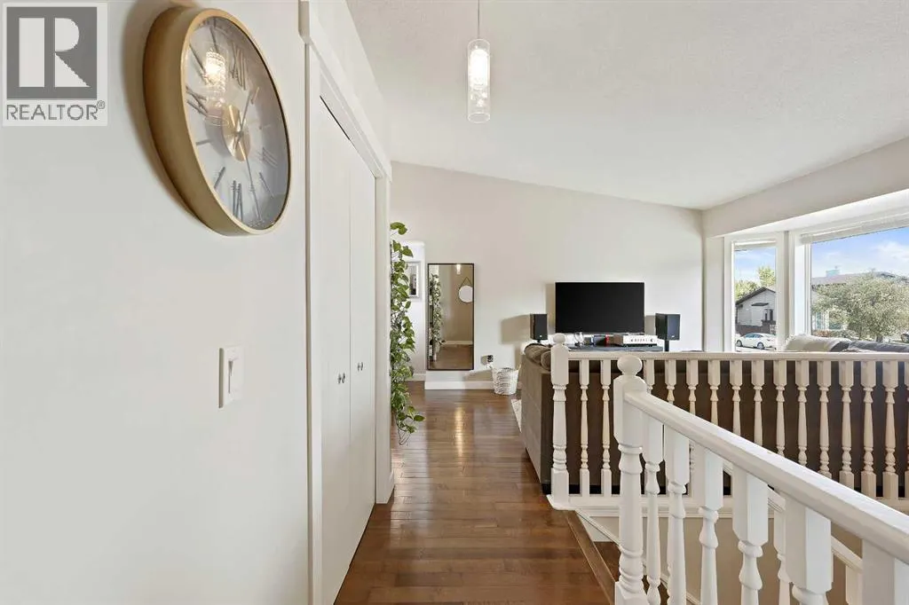 32 Rivercroft Close SE