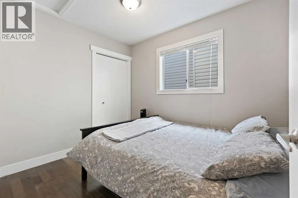 32 Rivercroft Close SE