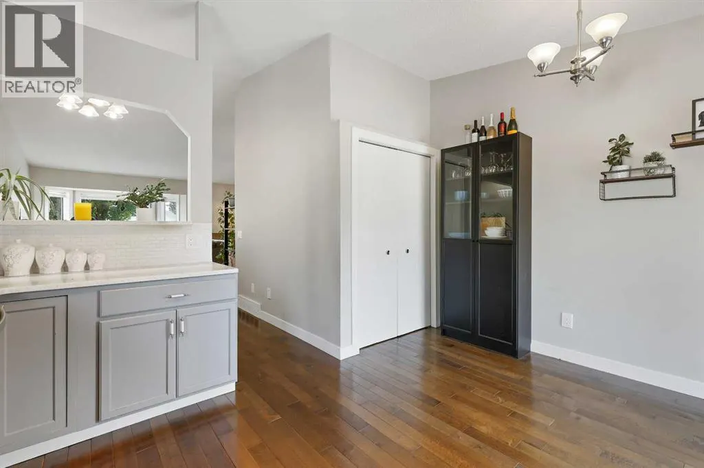32 Rivercroft Close SE
