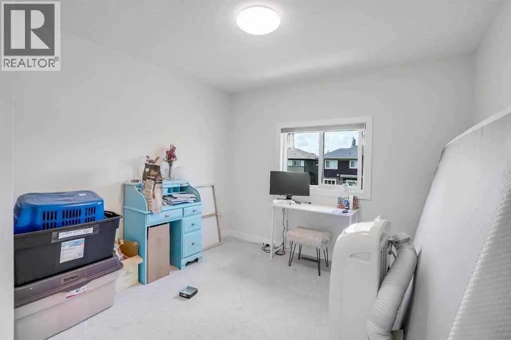 28 Midtown Close SW