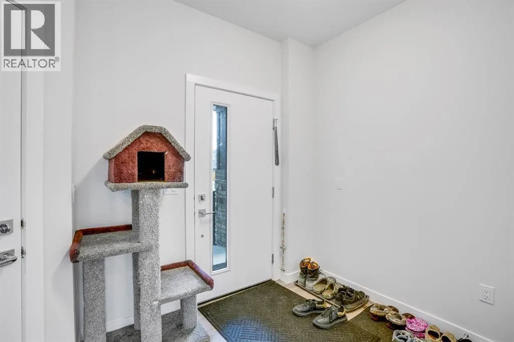 28 Midtown Close SW