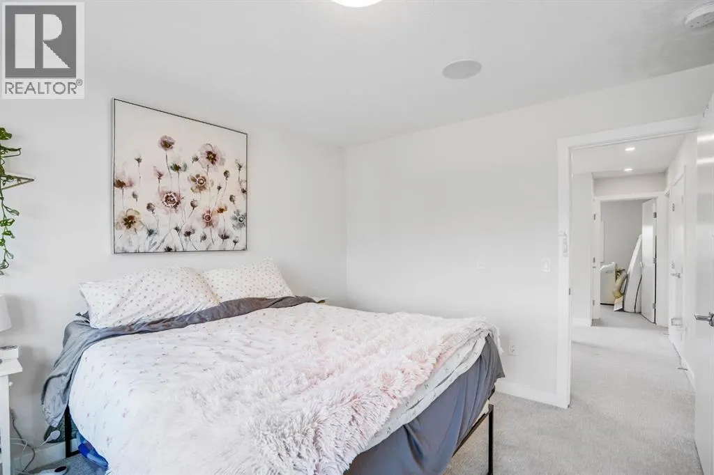 28 Midtown Close SW