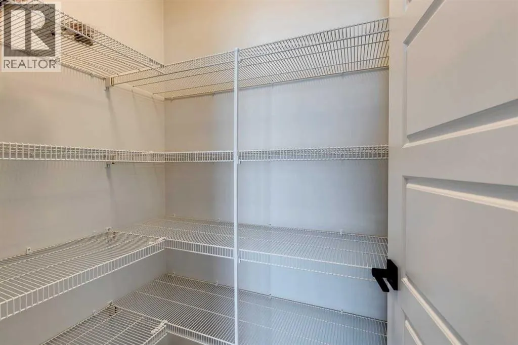 180 Sora Terrace SE