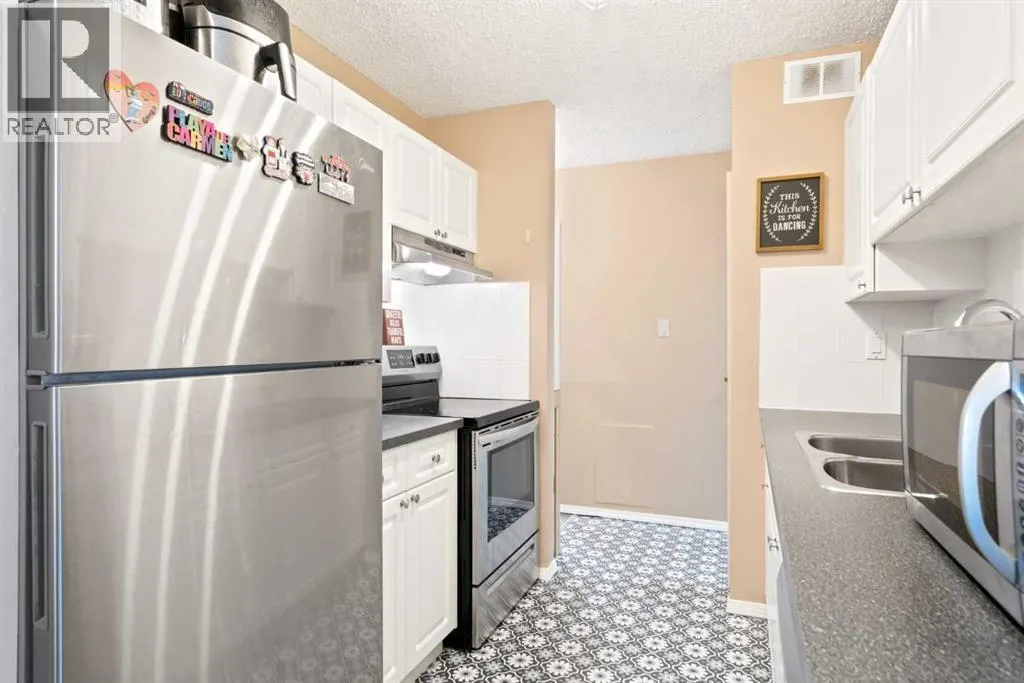 285, 8948 Elbow Drive SW