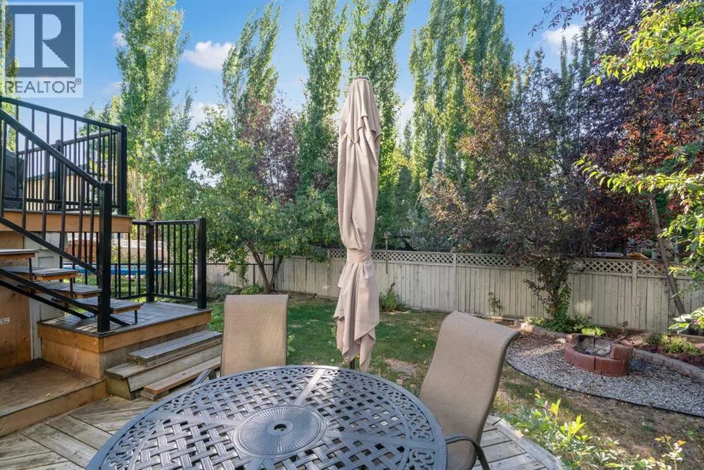 45 Mt Douglas Close SE