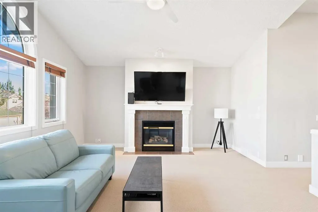 45 Mt Douglas Close SE