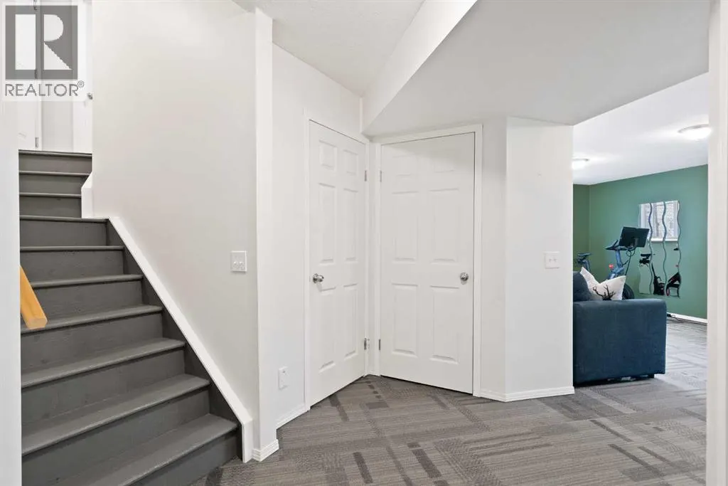 45 Mt Douglas Close SE