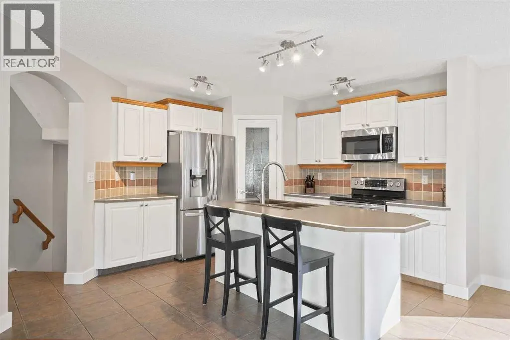45 Mt Douglas Close SE