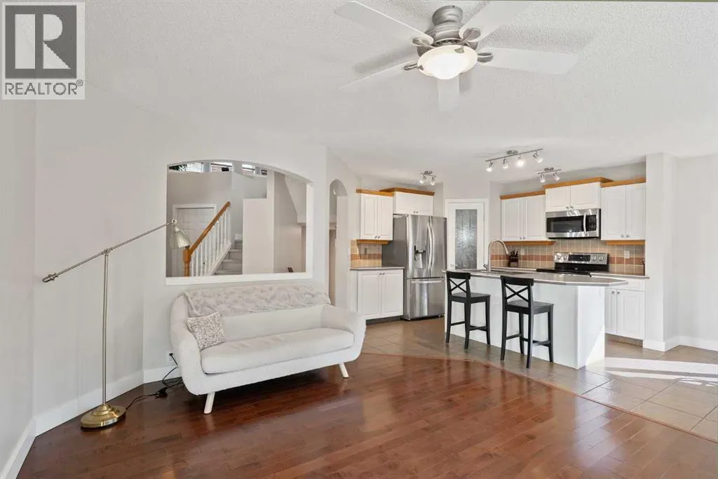 45 Mt Douglas Close SE