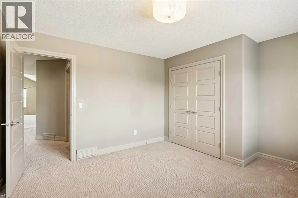 152 Evansborough Way NW