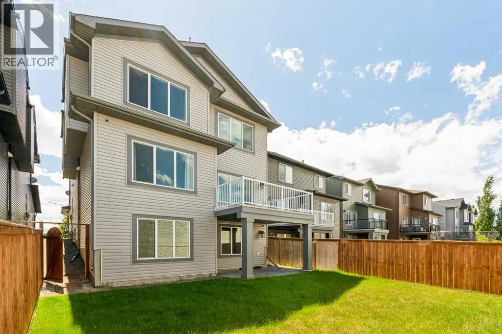 152 Evansborough Way NW
