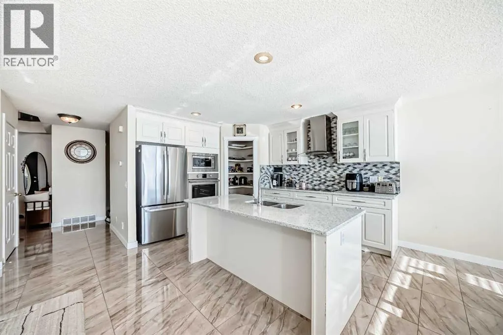 41 Covette Bay NE