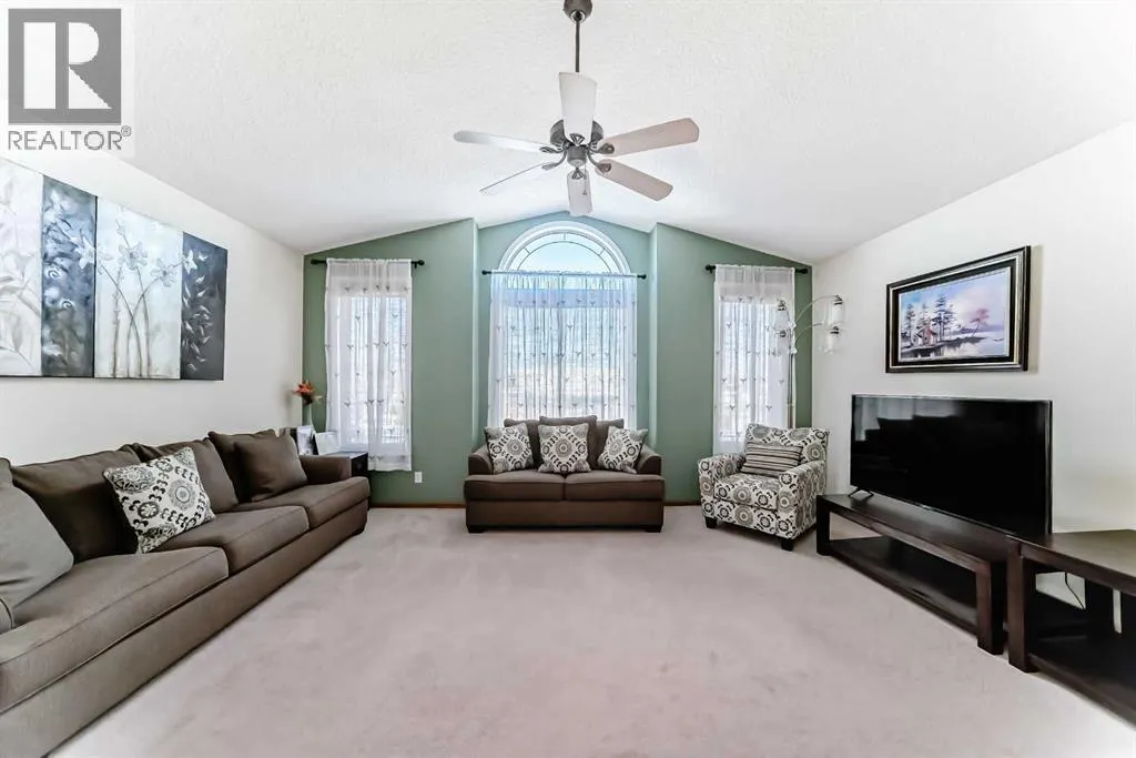 41 Covette Bay NE
