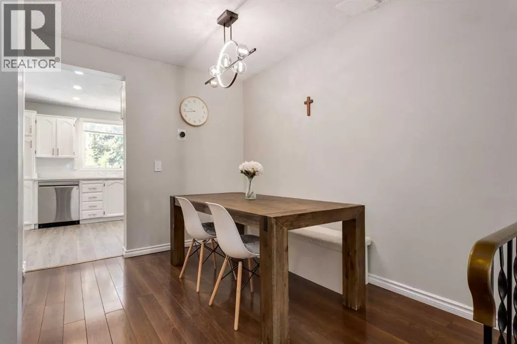 4, 1111 Canterbury Drive SW