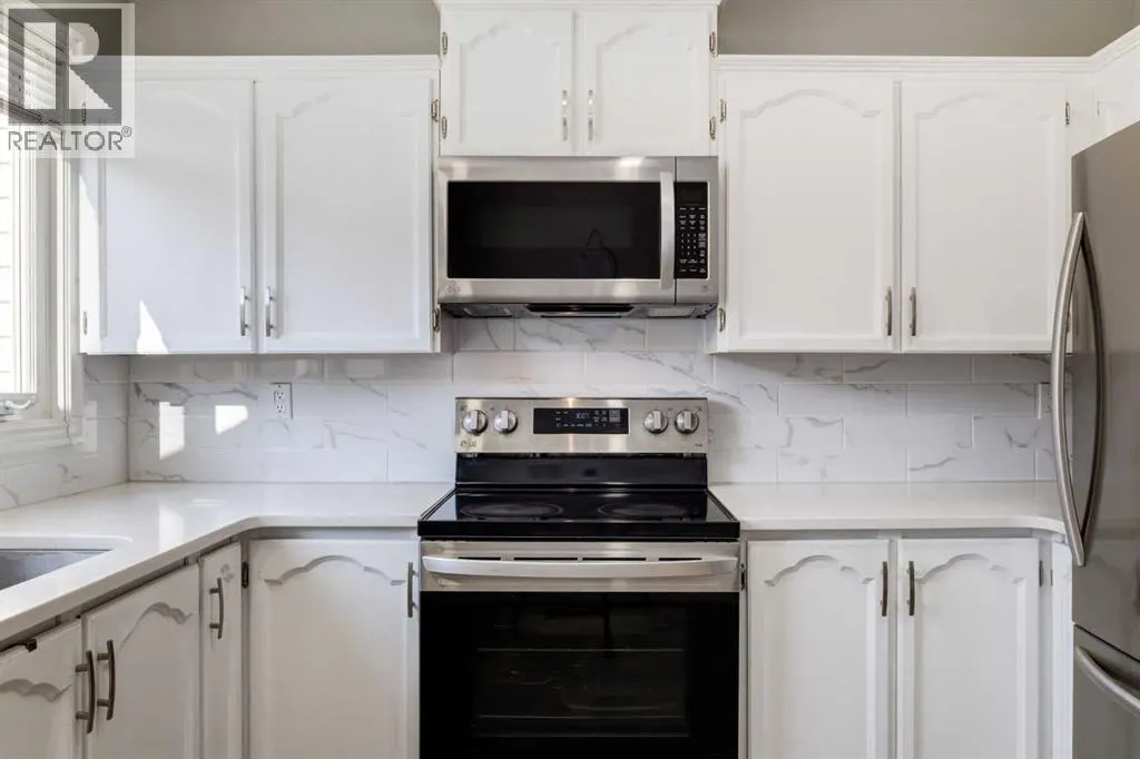 4, 1111 Canterbury Drive SW
