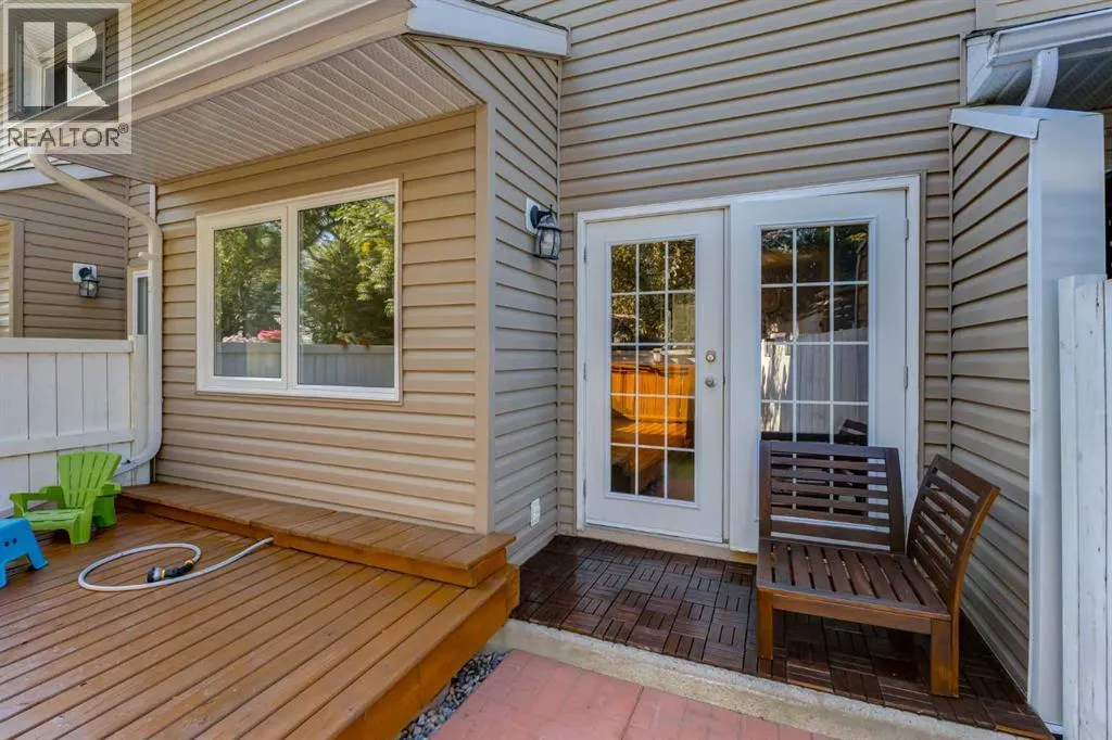 4, 1111 Canterbury Drive SW
